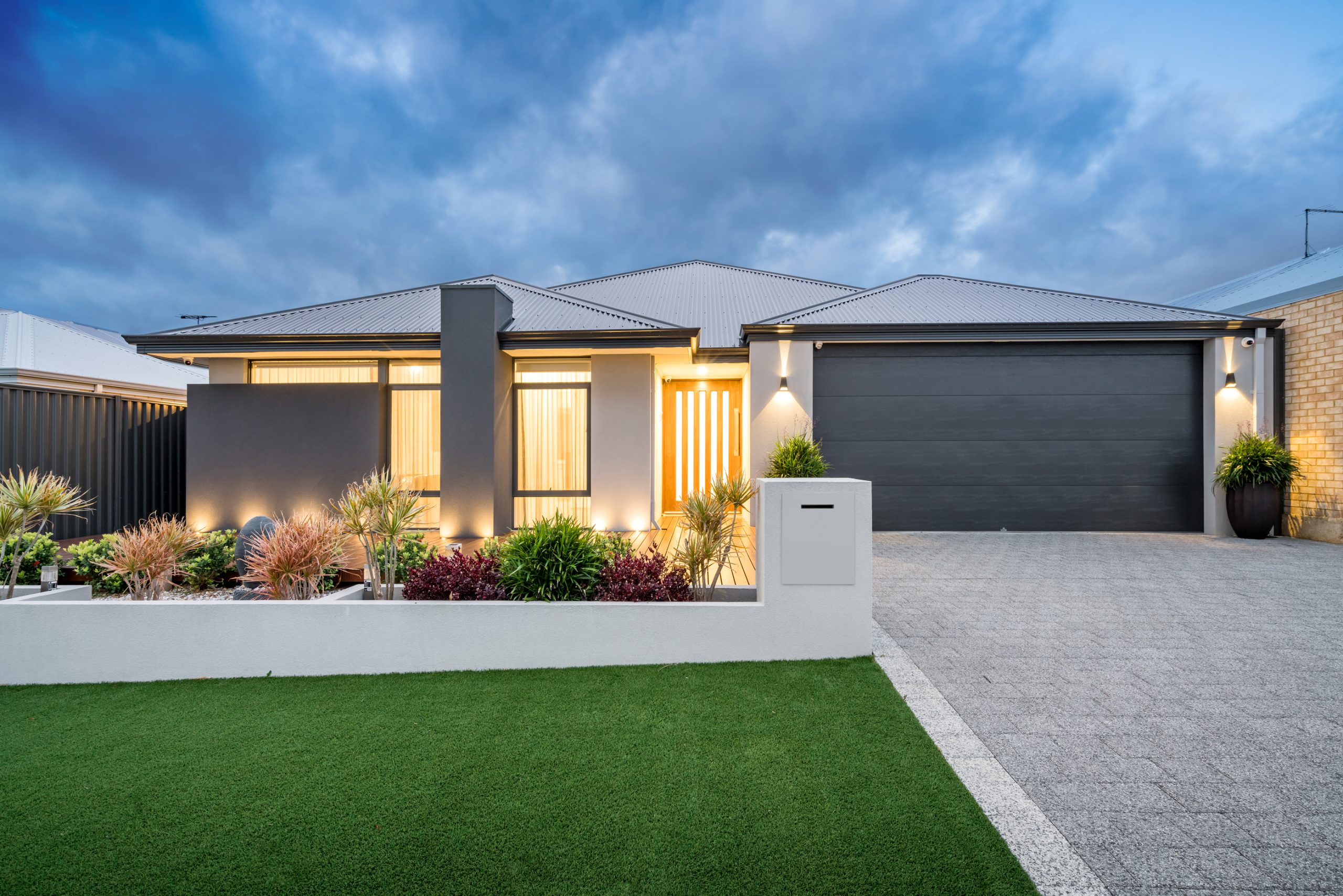Front,Elevation,Of,A,New,Modern,Australian,Style,Home.